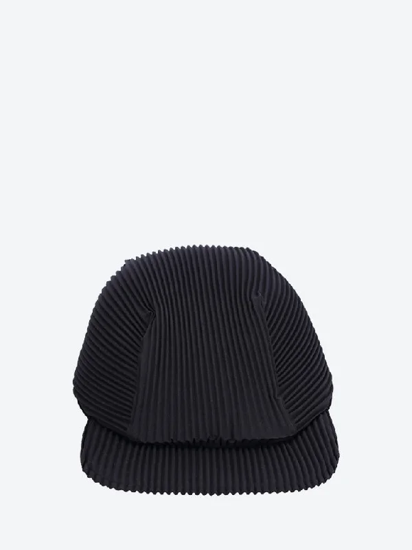 Pleats cap