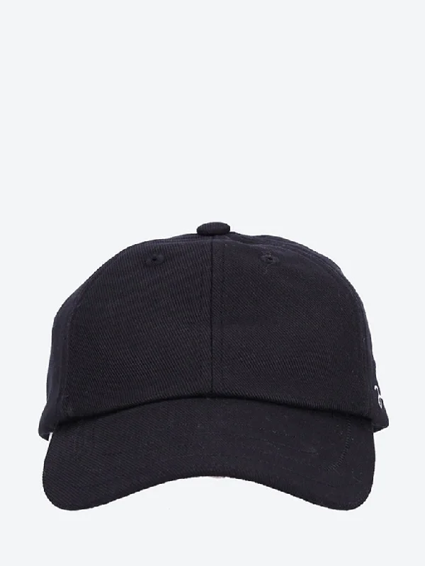 La casquette jacquemus